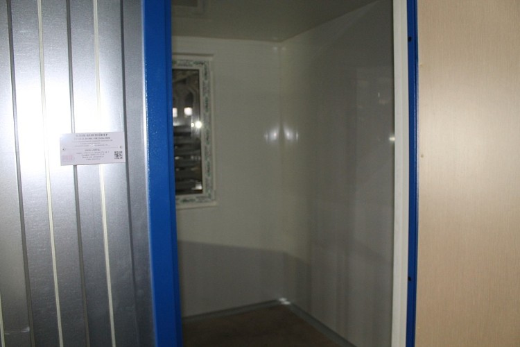 Блок-контейнер «Стандарт» 2.4х2.4х2.5 м